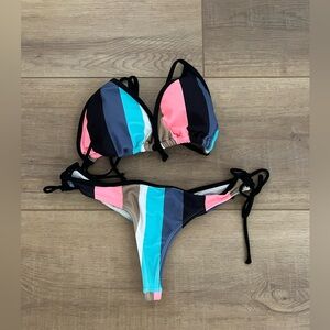 Body Glove thing bikini. Excellent condition.